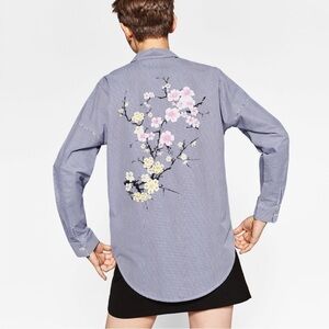 Zara Blue Oversized Button Down Shirt with Floral Embroidery, Size M